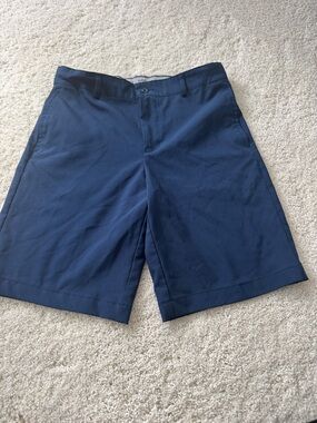 DSG Boys Golf Shorts - size M (10-12). Adjustable waist.